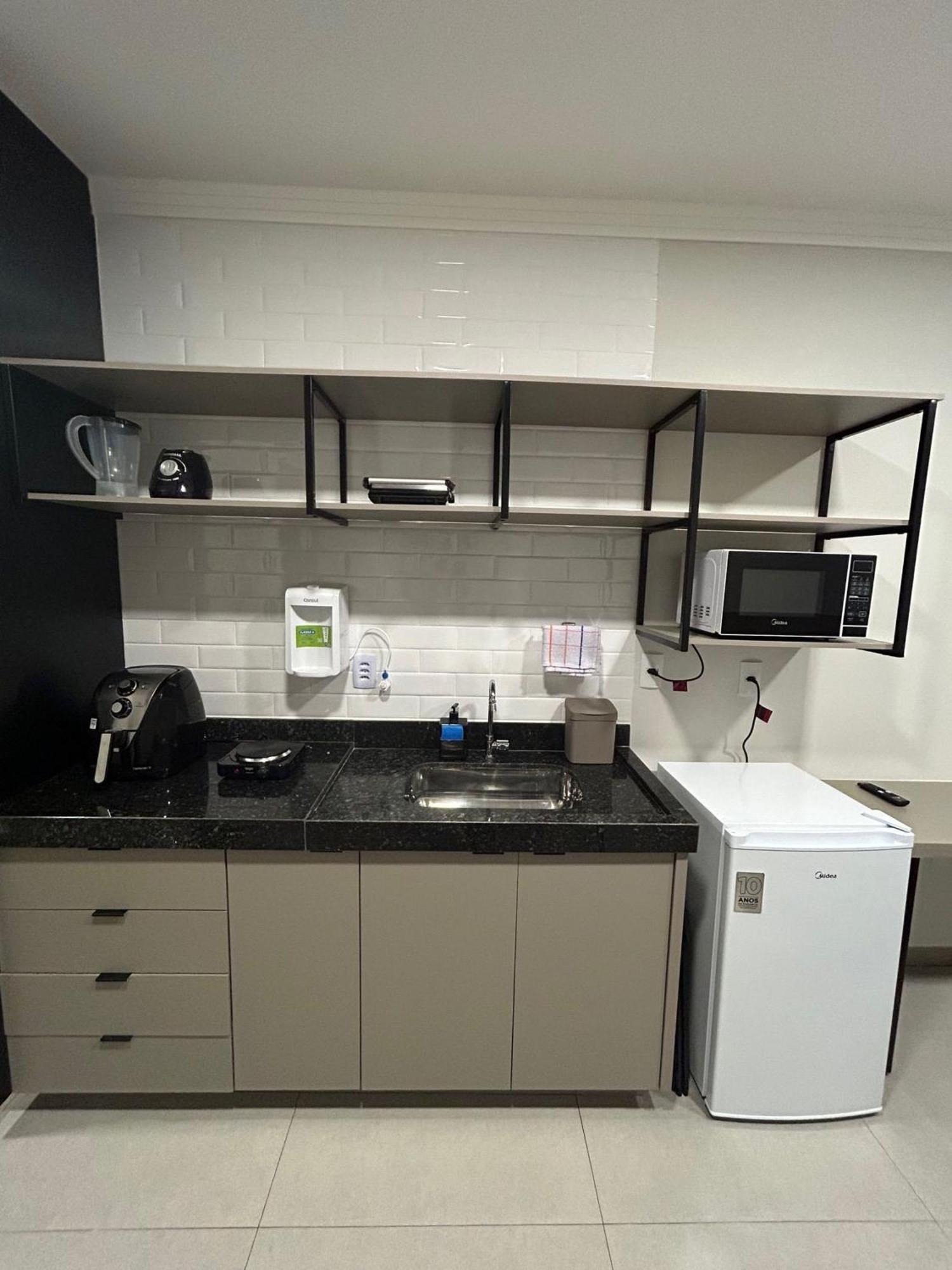 Apartamento Predio San Paolo - Bairro Santa Monica Proximo A Ufu / Prefeitura / Center Shopping *