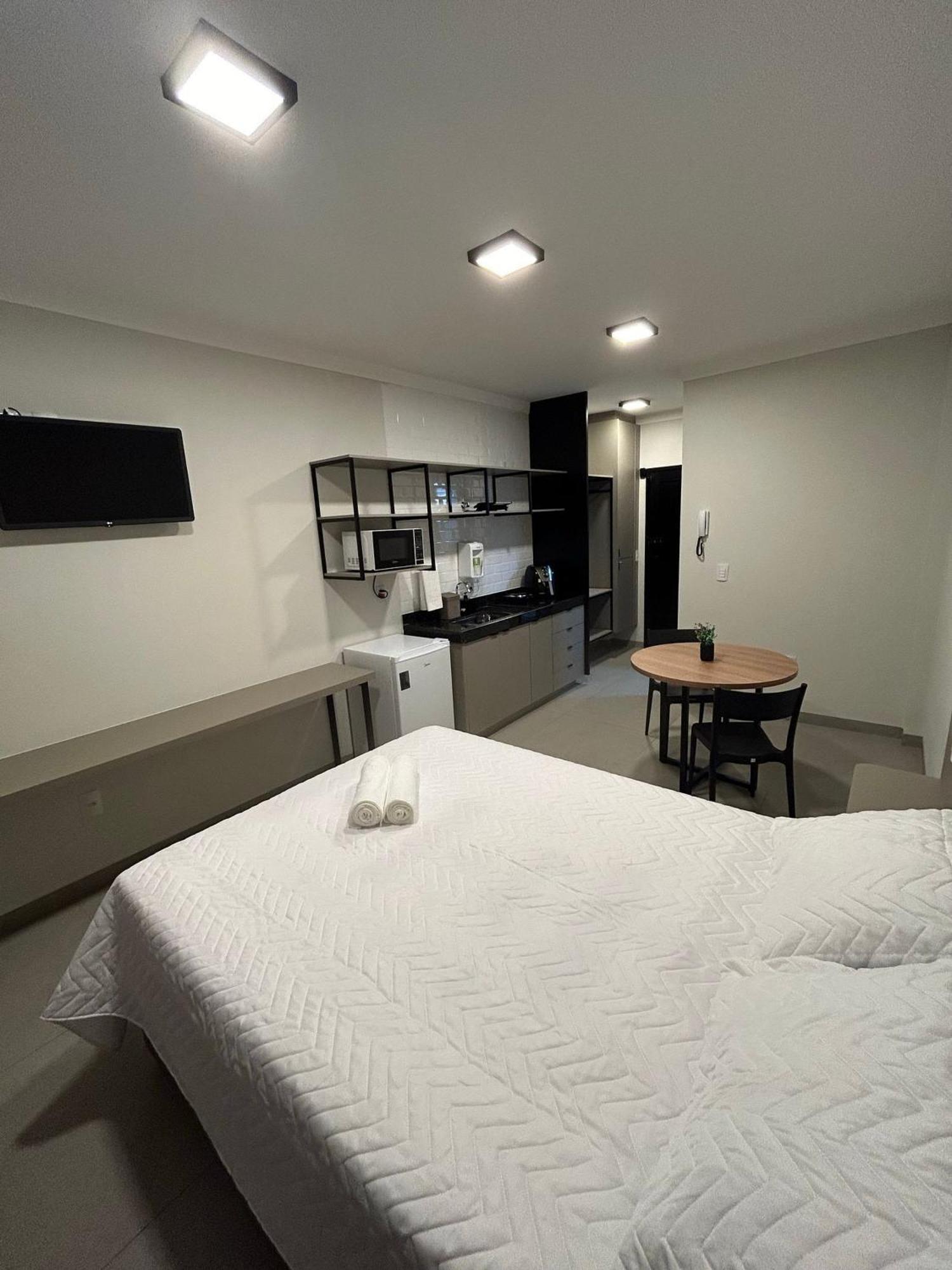 Apartamento Predio San Paolo - Bairro Santa Monica Proximo A Ufu / Prefeitura / Center Shopping