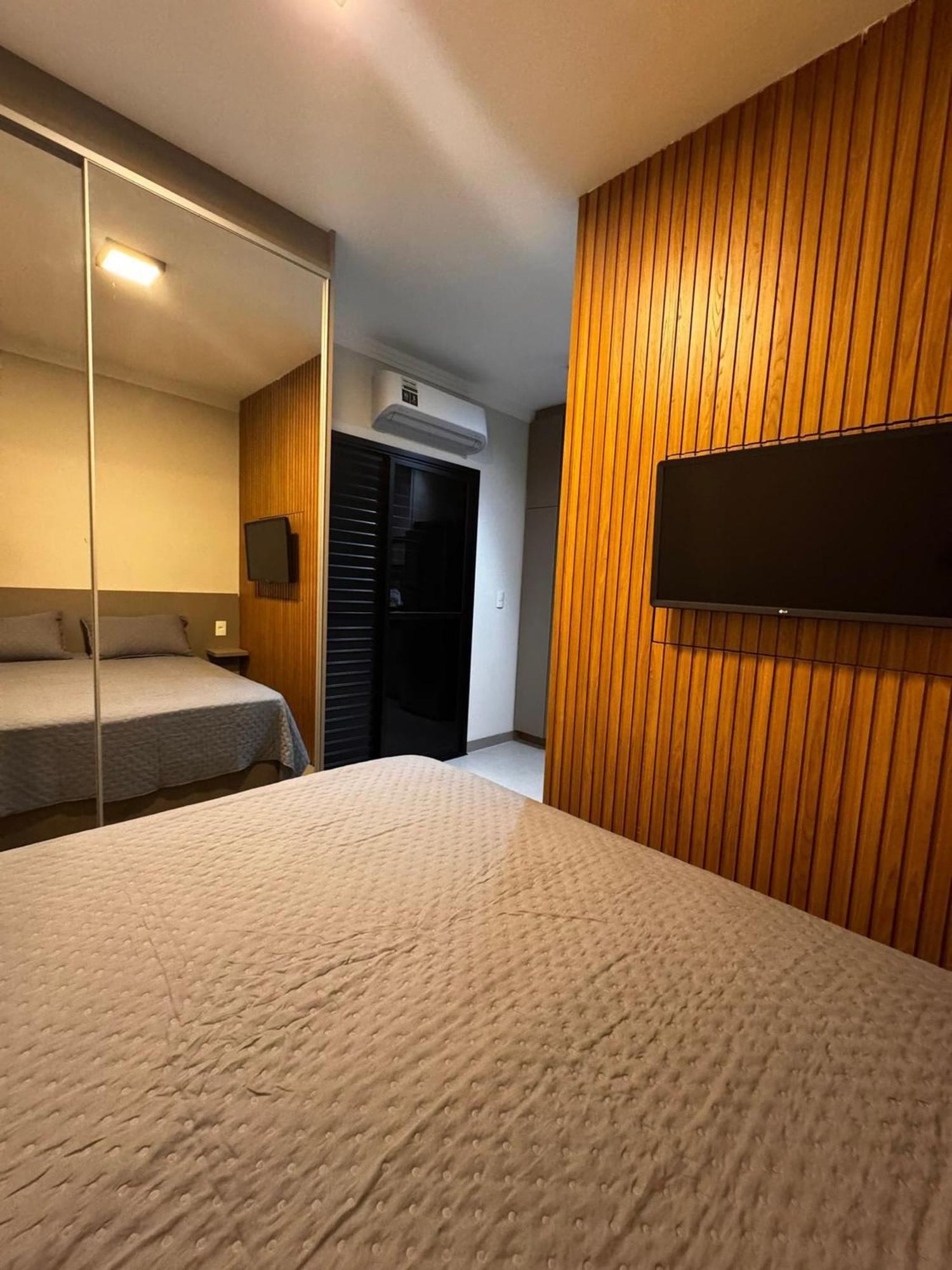 Predio San Paolo - Bairro Santa Monica Proximo A Ufu / Prefeitura / Center Shopping * Uberlândia