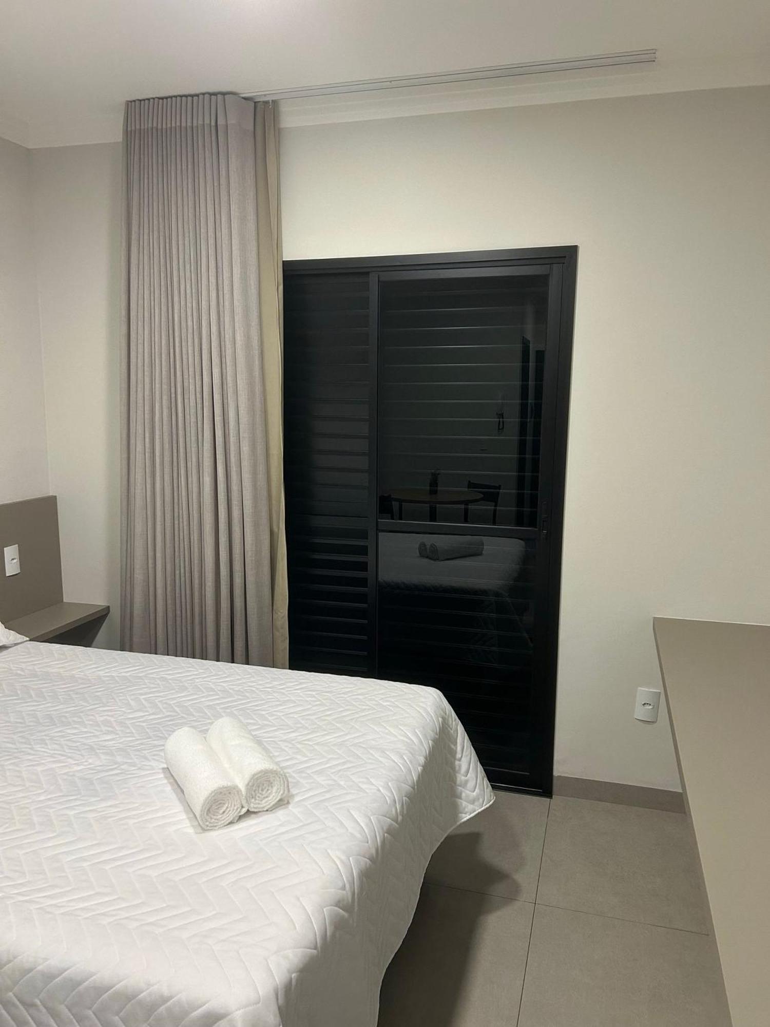 Apartment Predio San Paolo - Bairro Santa Monica Proximo A Ufu / Prefeitura / Center Shopping